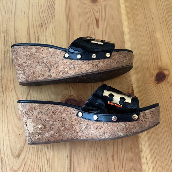 Tory Burch Patti Wedge (black patent leather) Size 9 - Picture 6 of 15